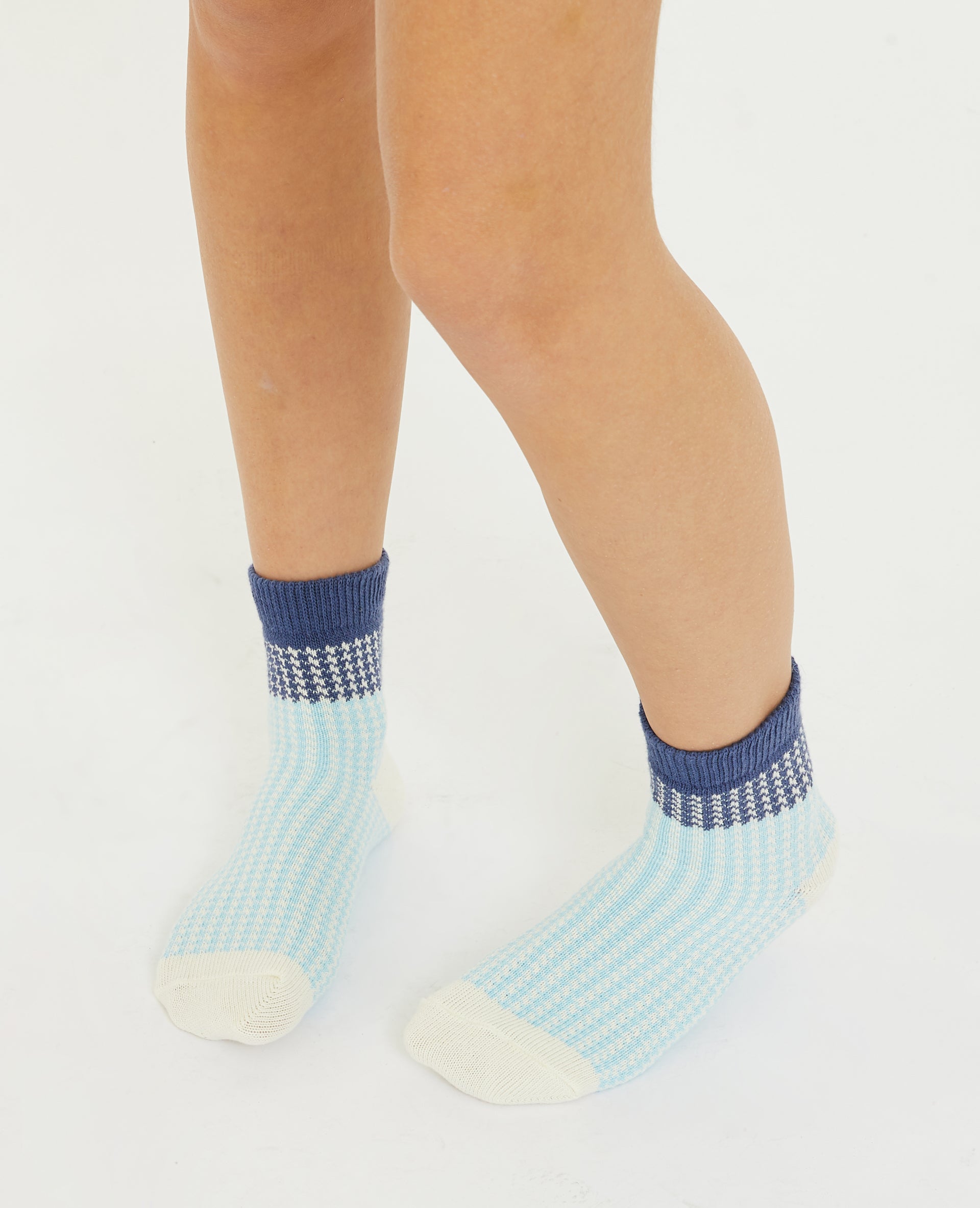 La chaussette festonnée à motifs texturés | Simons | Magasinez des La chaussette festonnée à motifs texturés | Simons | Magasinez des