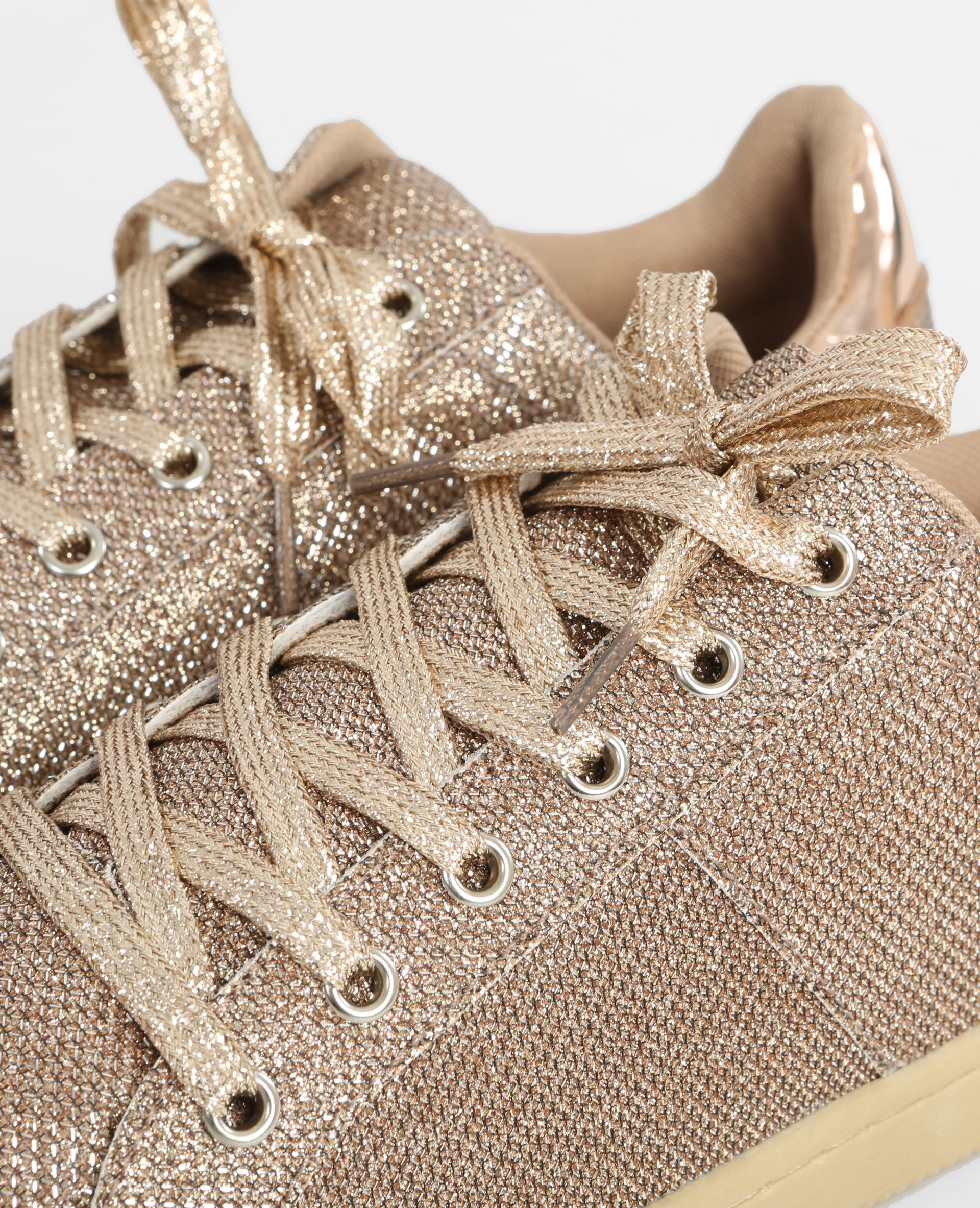 basket glitter