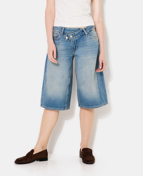 Bermuda en jean ample avec ceinture décalée - PIMKIE - 5