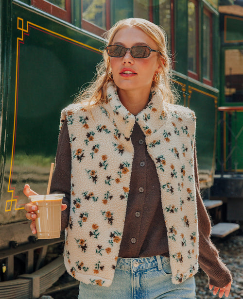 Veste sans manches en sherpa motif fleurs1