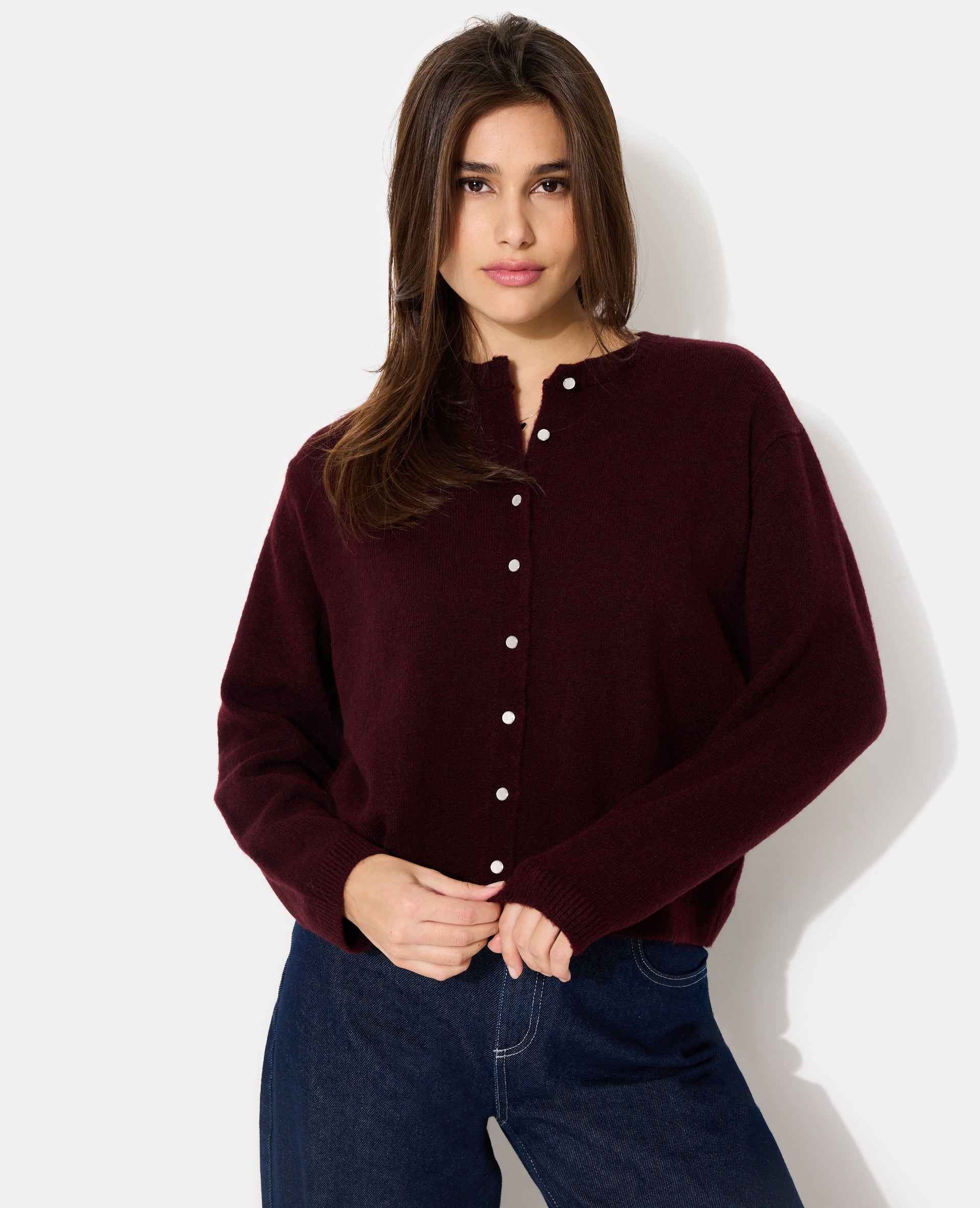 Gilet col rond avec boutons effet nacre