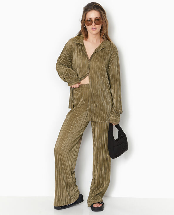 Pantalon large en tissu plissé et satiné vert kaki - Pimkie