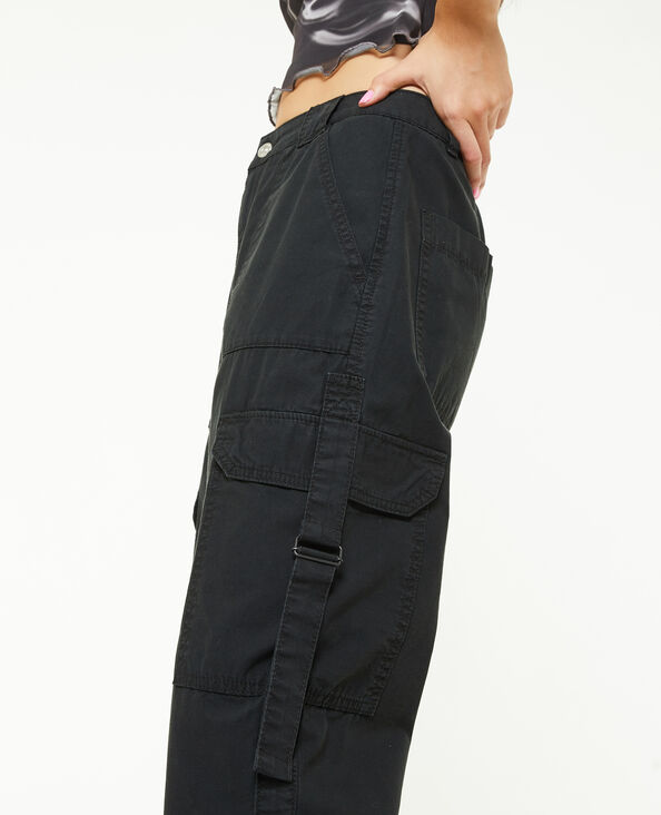 Pantalon cargo avec sangles noir - Pimkie