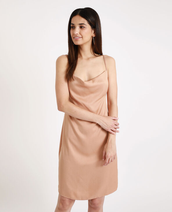 Robe satinée à fines bretelles beige - Pimkie