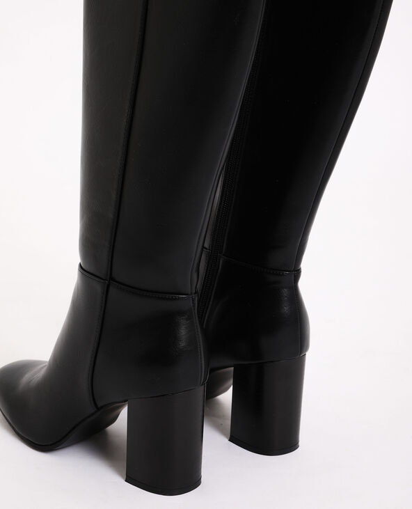 Bottes a talons hauts