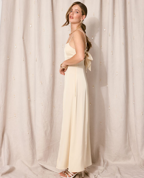 Robe longue et évasée en tissu satiné beige - Pimkie