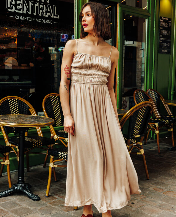 Robe longue à bretelles en tissu froissé beige - Pimkie