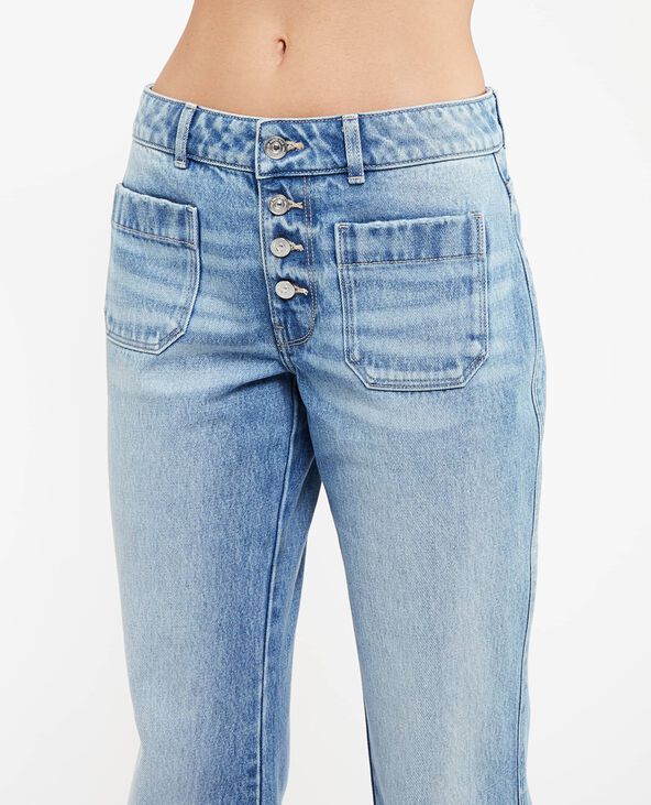 Jean avec bouton apparent hot sale