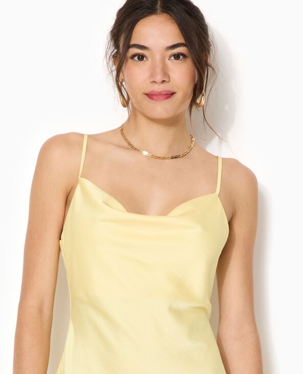 Robe courte en tissu satiné col bénitier jaune - Pimkie