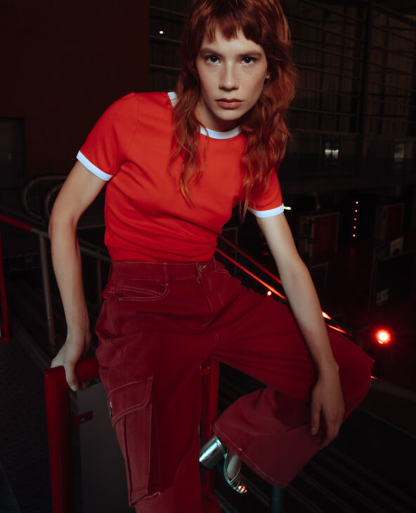 T-shirt manches courtes avec bords contrastés rouge - Pimkie
