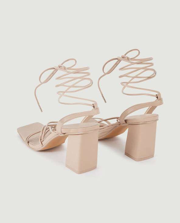 Sandales avec brides à nouer beige - Pimkie