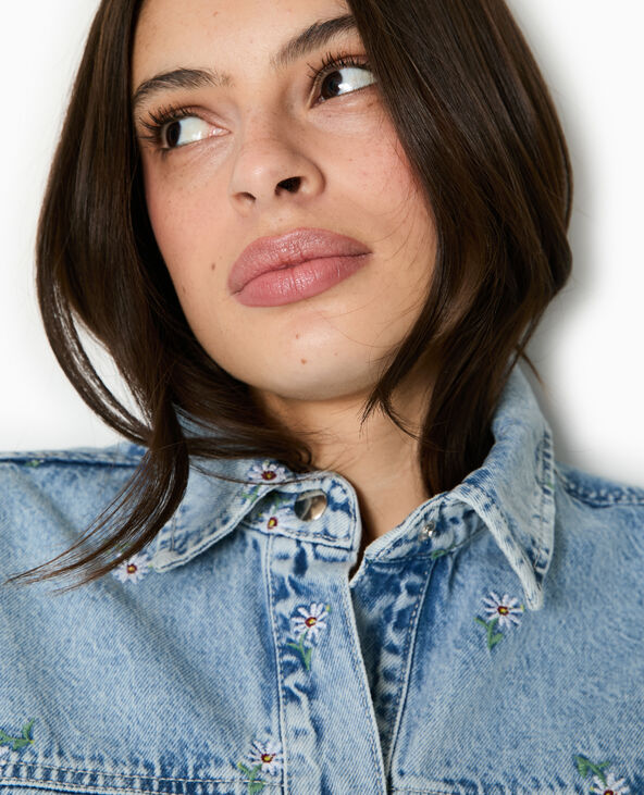 Veste droite en jean avec broderies fleurs all over bleu clair - Pimkie