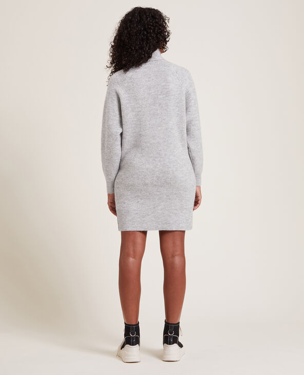 Robe pull a col roule