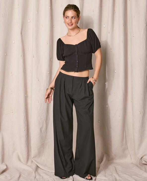 Blouse manches ballons avec finitions croquet noir - Pimkie