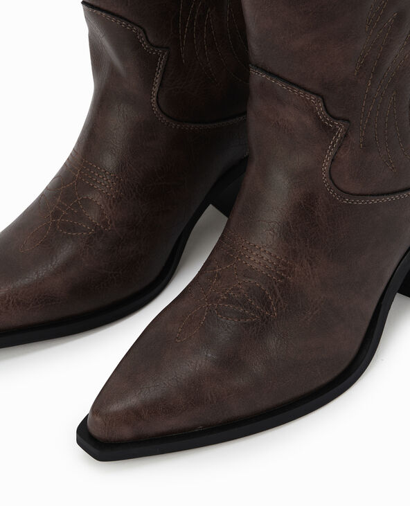 Bottes santiags avec dessins en surpuqûres marron - Pimkie