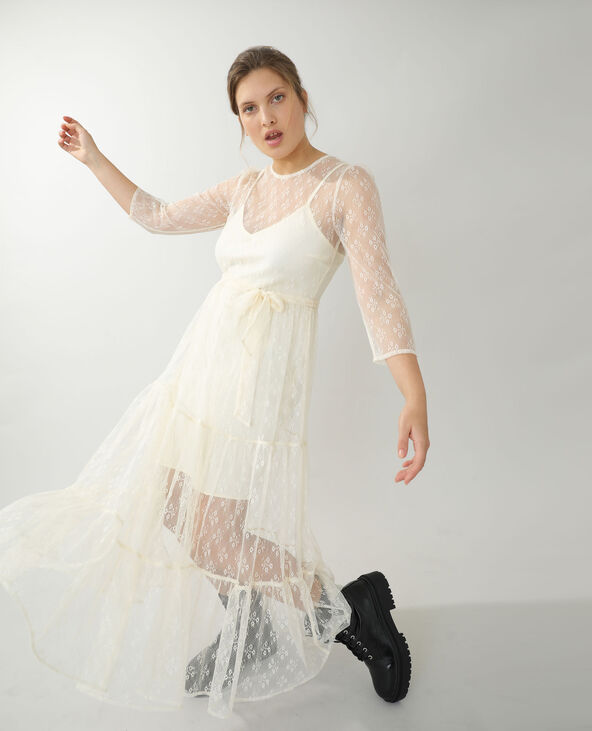 Robe longue deals en dentelle