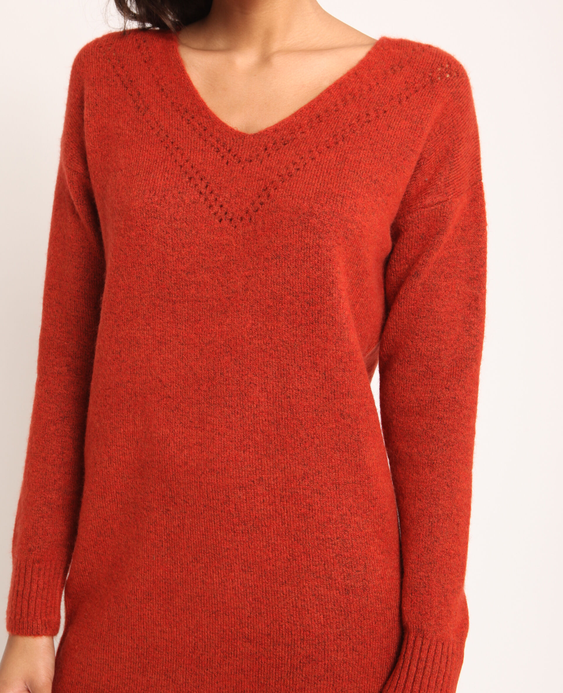 Robe laine col v