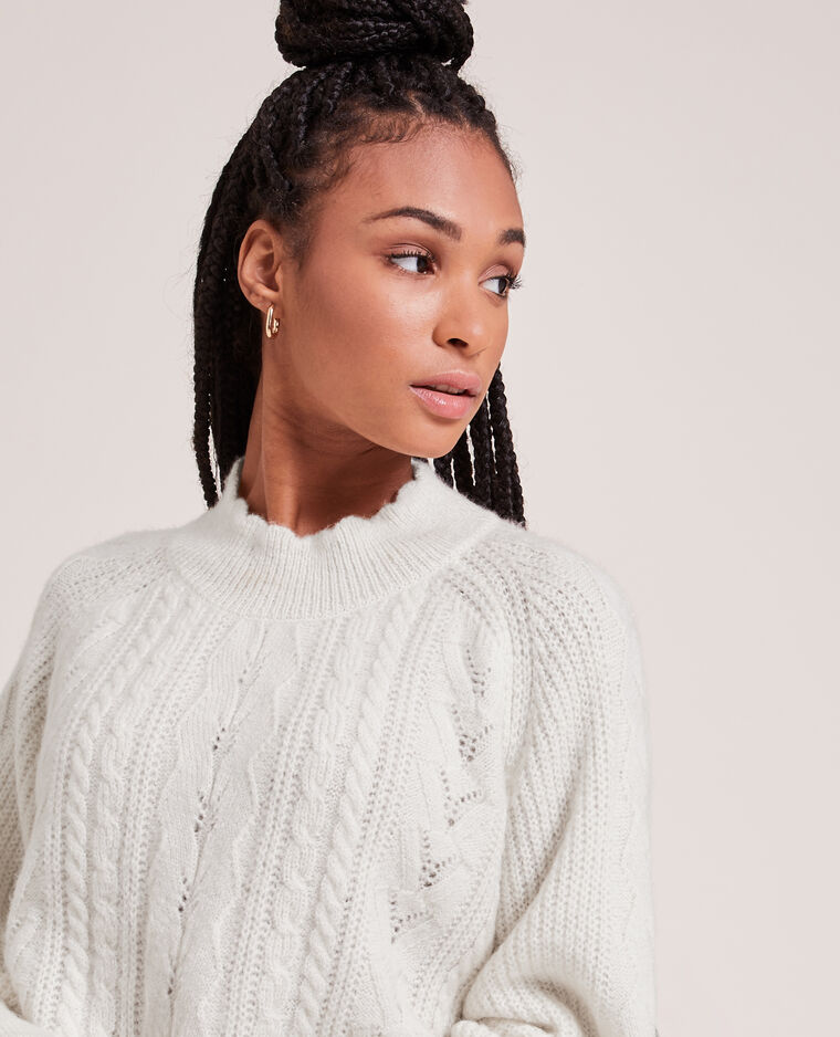 Pull maille torsadée col montant