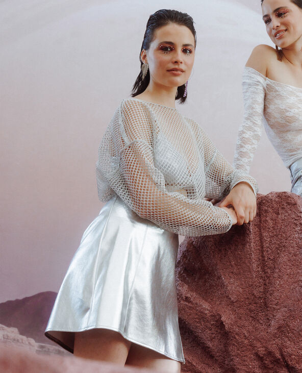 Pull ajoure en maille filet argentee
