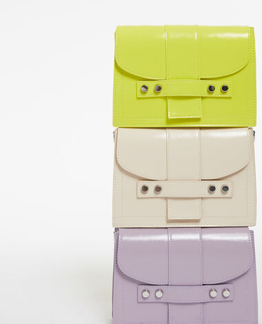 Sac boxy avec clous vert anis - Pimkie