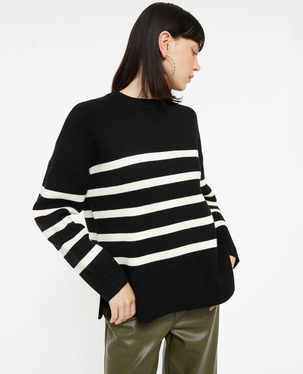 Pull raye en maille epaisse