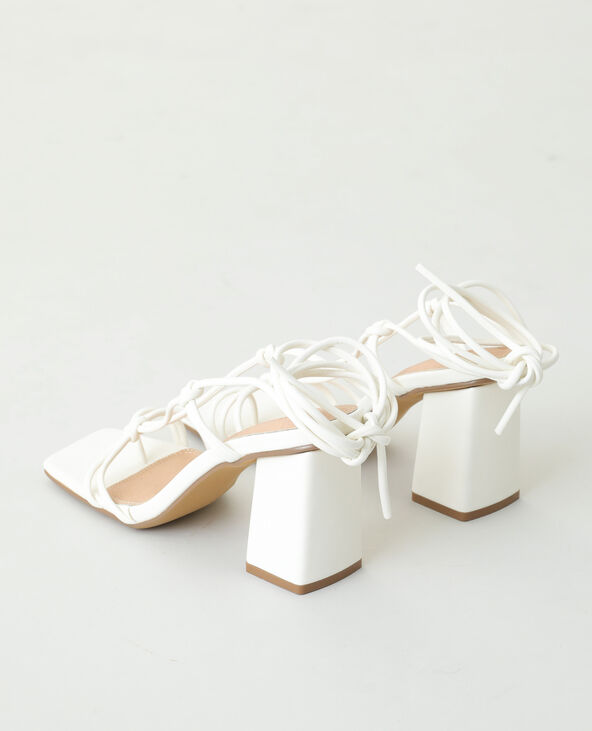 Sandales a talons avec lacets Pimkie