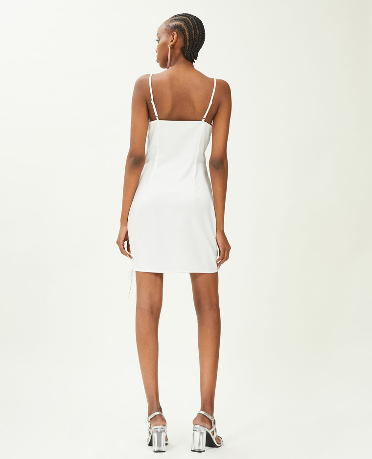 Robe courte satinée avec laçage blanc - Pimkie