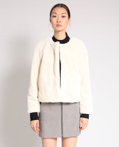 Manteau court en fausse fourrure blanc cassé - Pimkie