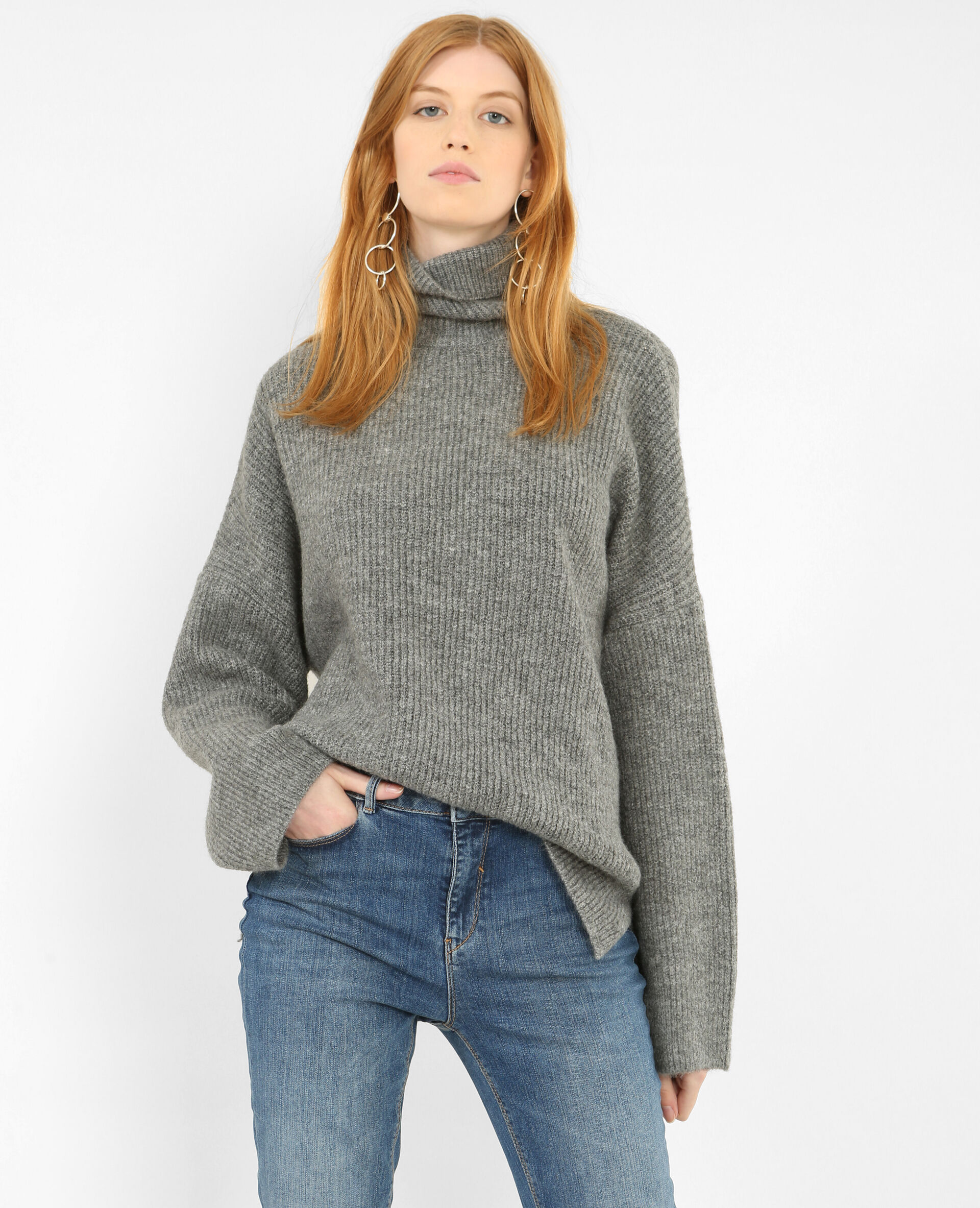 Pull gris col roulé