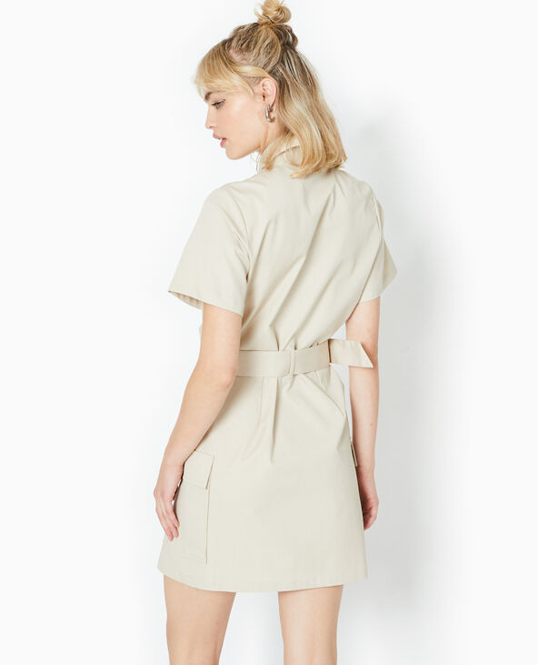 Robe courte boutonnee style saharienne
