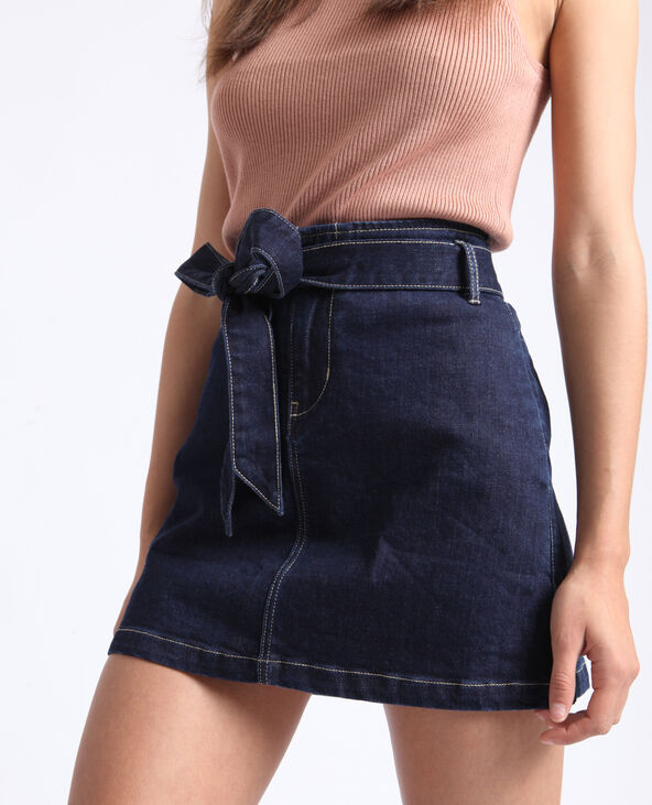 Jupe en jean avec ceinture bleu foncé - Pimkie