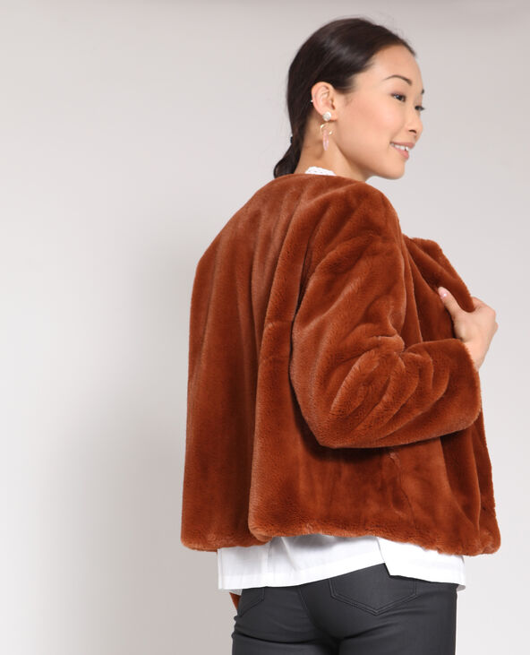 Manteau court en fausse fourrure doré - Pimkie