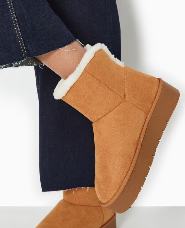 Boots fourrées en suédine beige - Pimkie