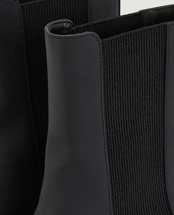 Boots semelles crantées noir - Pimkie