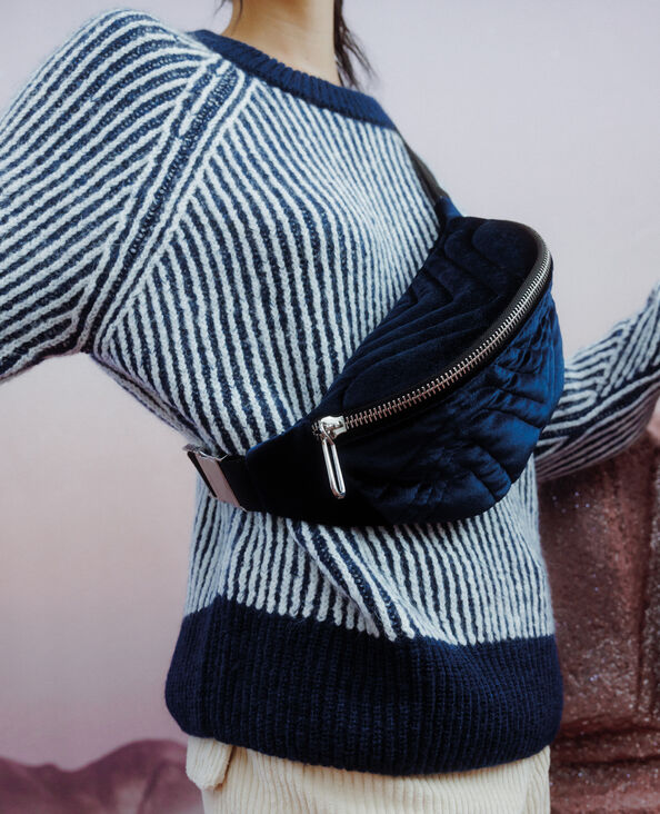 Sac banane matelassé en velours ras bleu marine - Pimkie