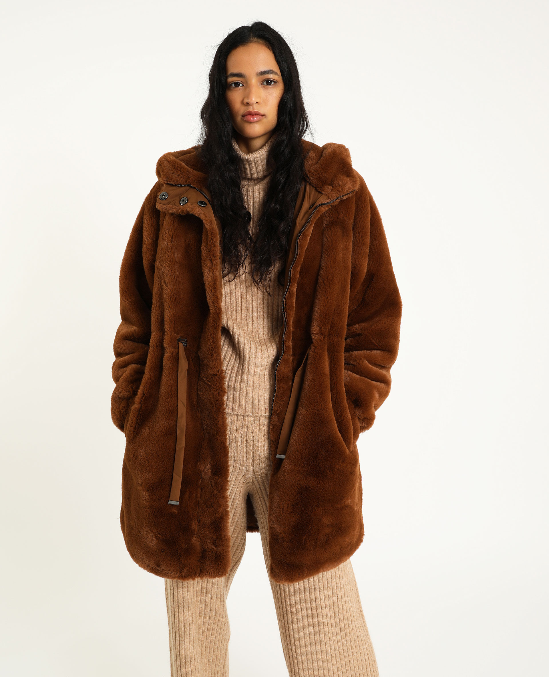 Manteau fausse fourrure camel
