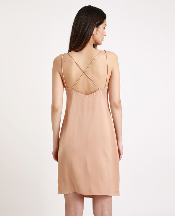 Robe satinée à fines bretelles beige - Pimkie