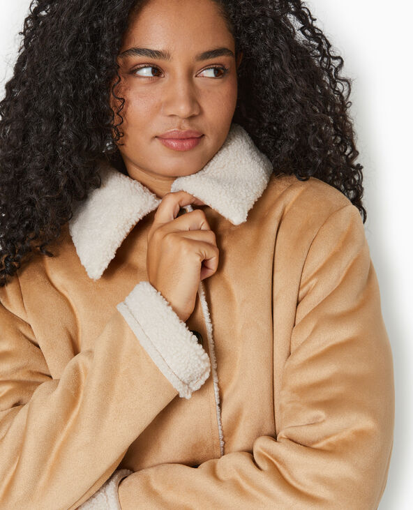 Veste droite en suédine avec doublure sherpa beige - Pimkie