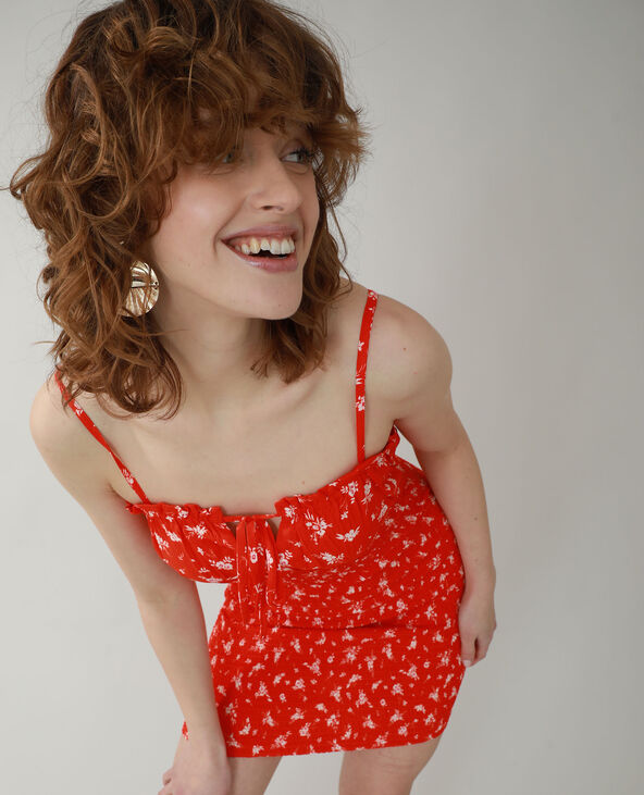 Robe fleurie et smockée rouge - Pimkie