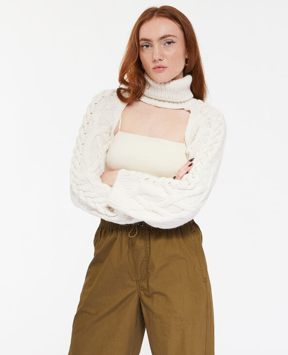 Pull chauffe-épaules en maille torsadée écru - Pimkie