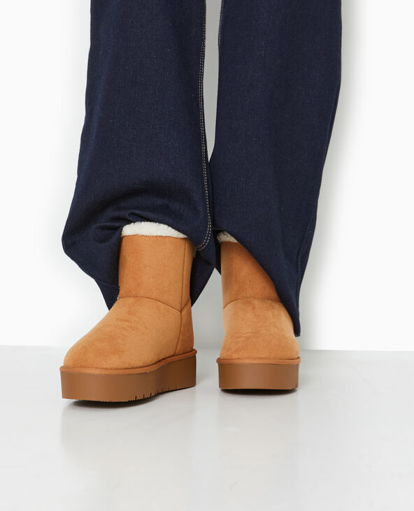 Boots fourrées en suédine beige - Pimkie