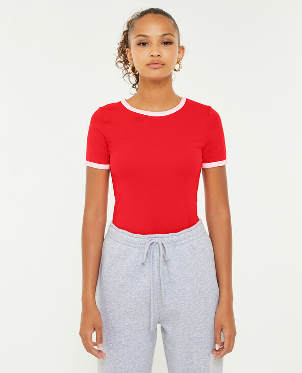 T-shirt manches courtes avec bords contrastés rouge - Pimkie