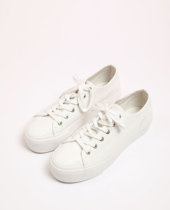 Baskets en faux cuir blanc - Pimkie