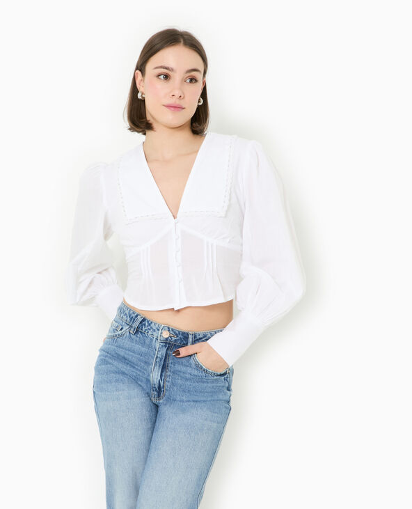 Blouse courte avec grand col blanc - Pimkie
