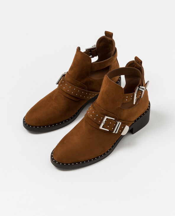 Bottines ajour es clout es