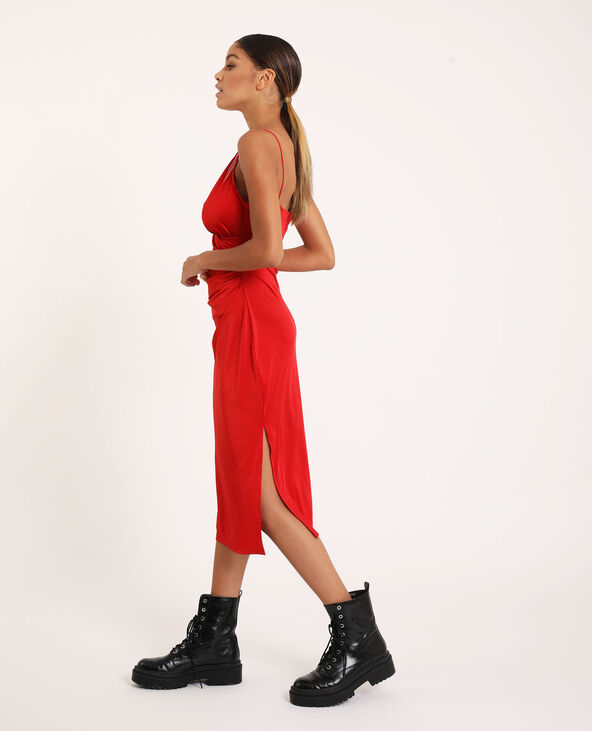 Robe a bretelles