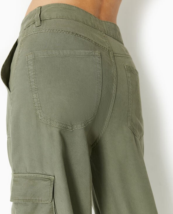 Pantalon cargo en tissu fluide Tencel vert kaki - Pimkie