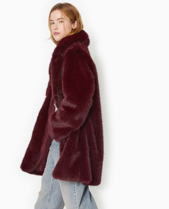 Manteau en fausse fourrure bordeaux - Pimkie
