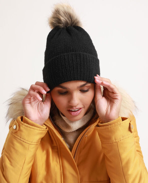 Bonnet à pompon noir - Pimkie
