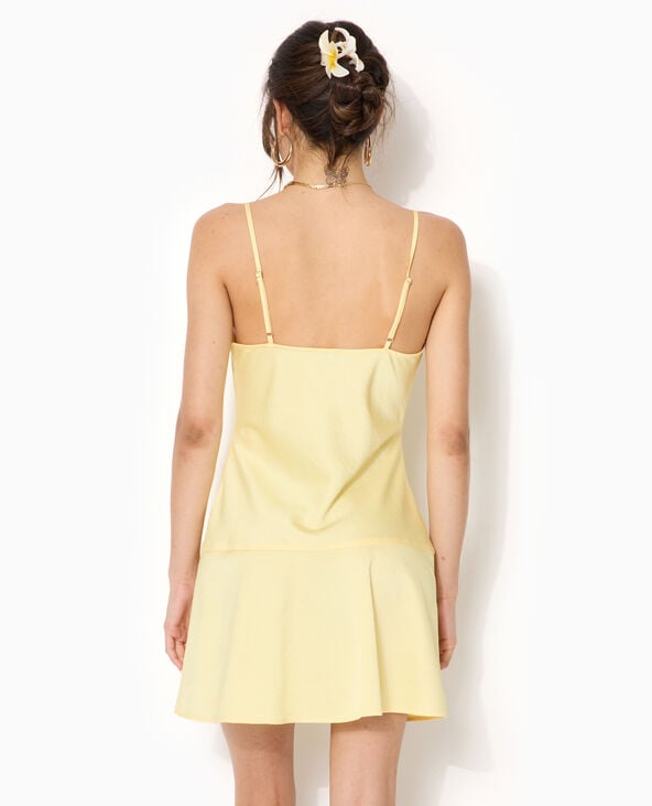 Robe courte en tissu satiné col bénitier jaune - Pimkie